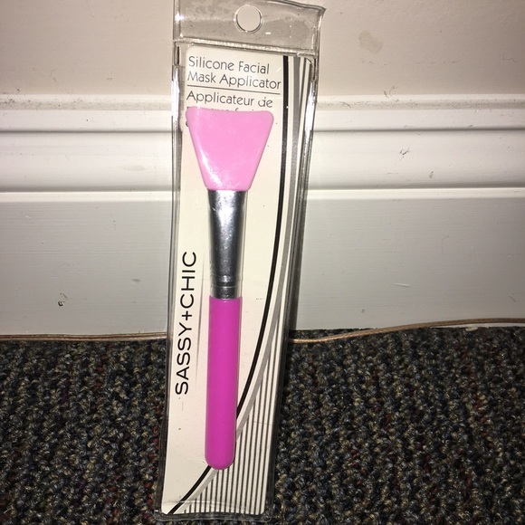 3 items for $9!! Face masks and applicator! - Picture 10 of 10